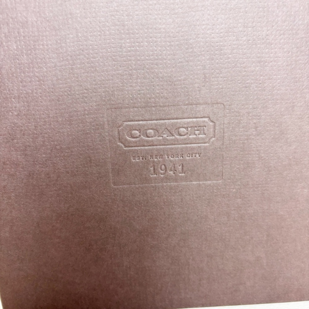 Coach Box - Picture 3 of 9